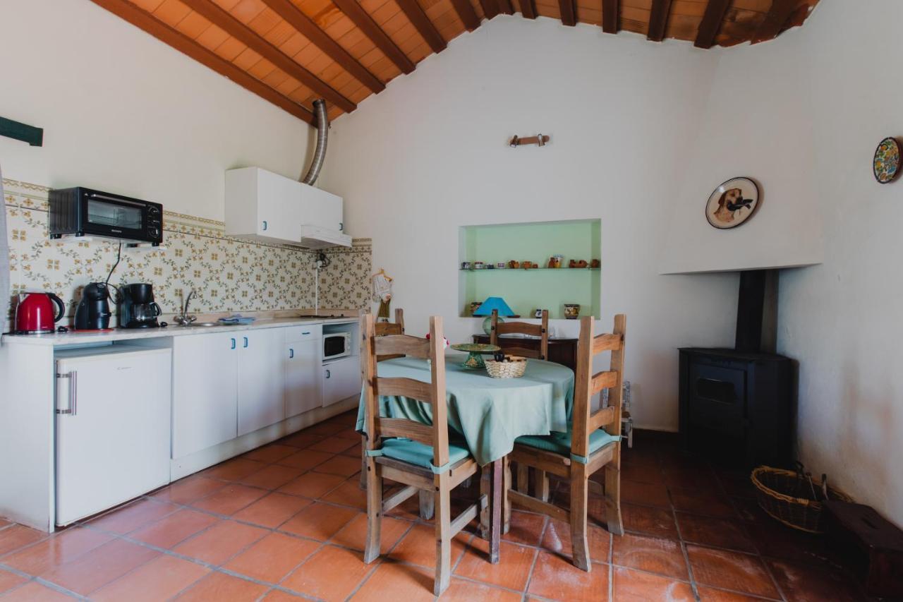 Monte Da Serralheira Agro Turismo Evora Bagian luar foto