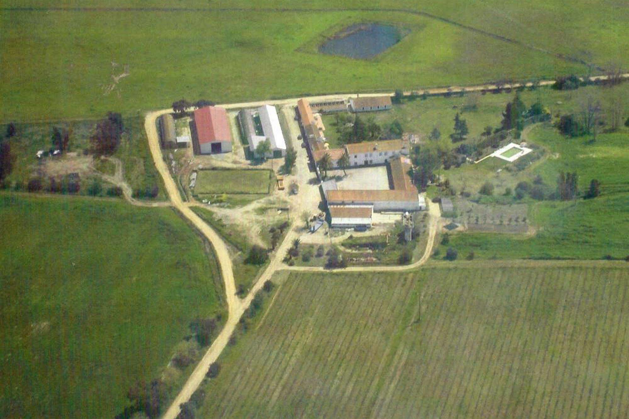 Monte Da Serralheira Agro Turismo Evora Bagian luar foto